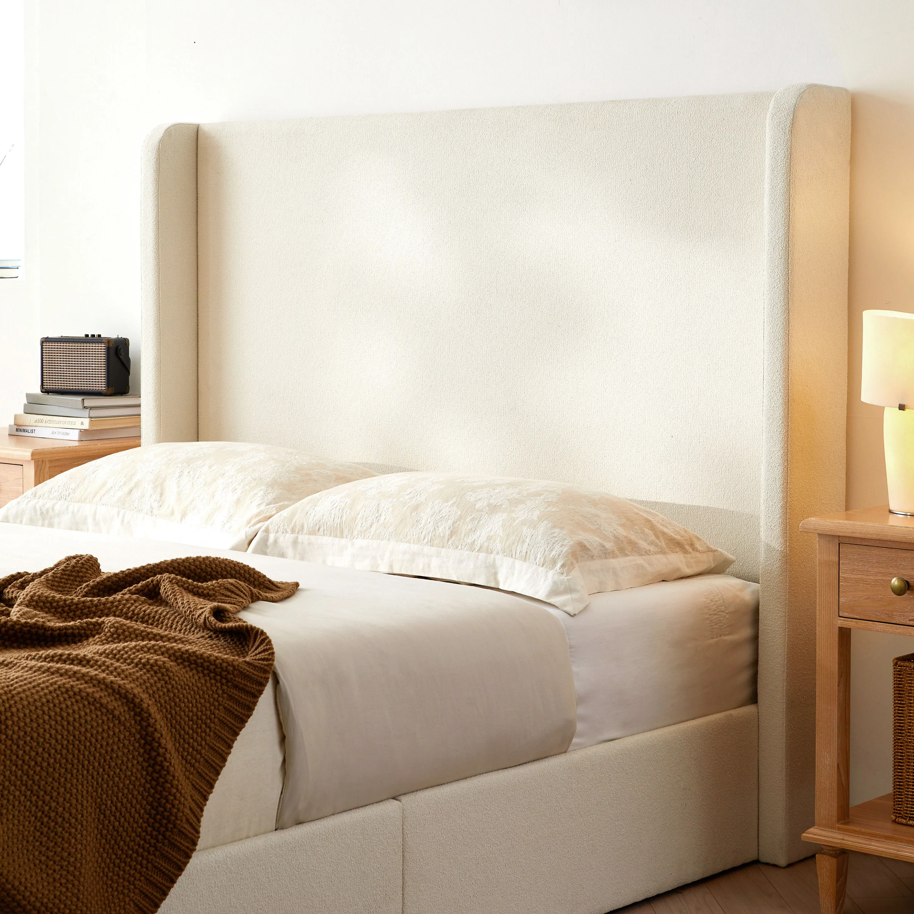 Carmen 52.3' Upholstered Wingback King Bedframe - Image 4