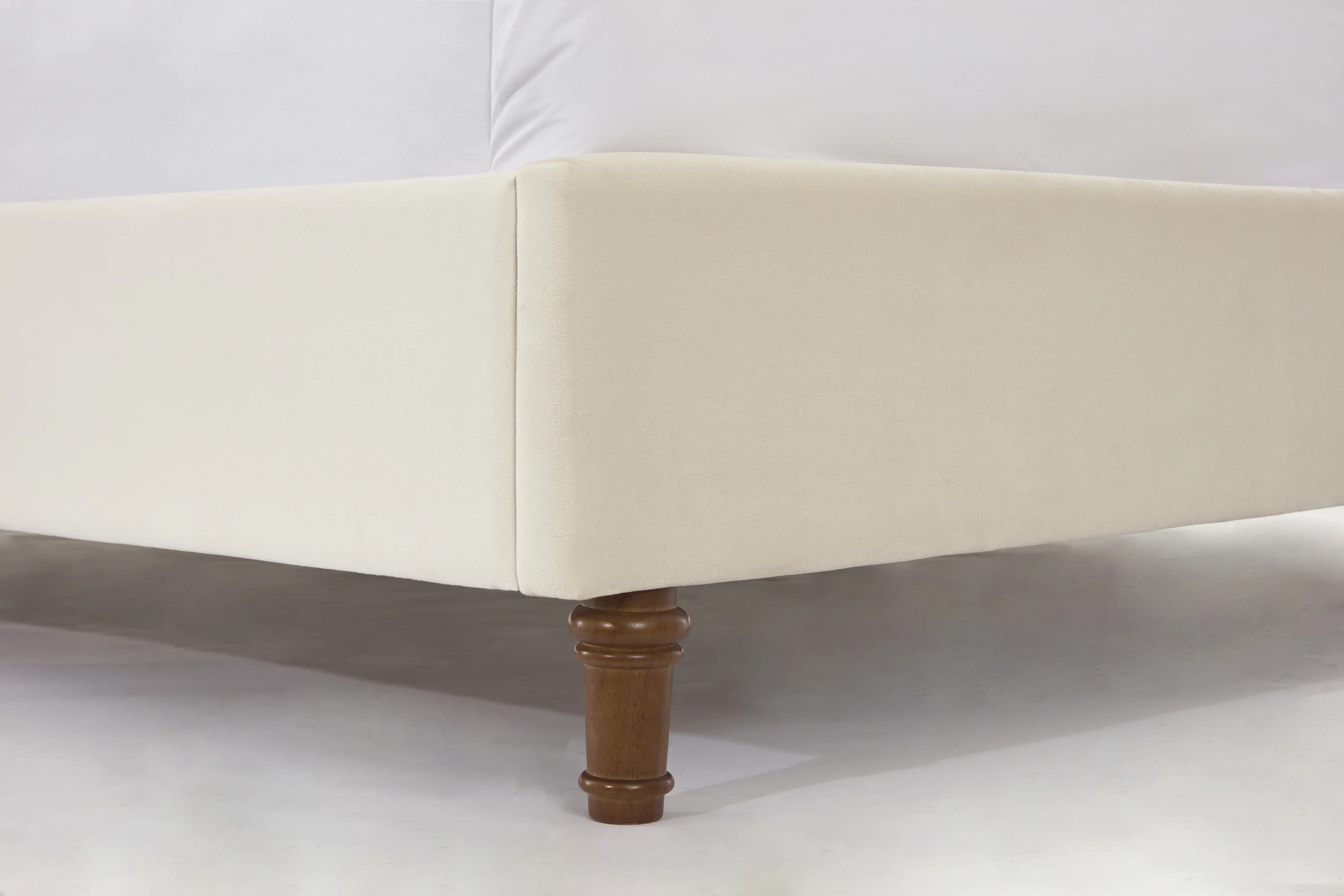 Walker Edison | Traditional Peyton Upholstered 54" High Headboard King Bed - Image 13