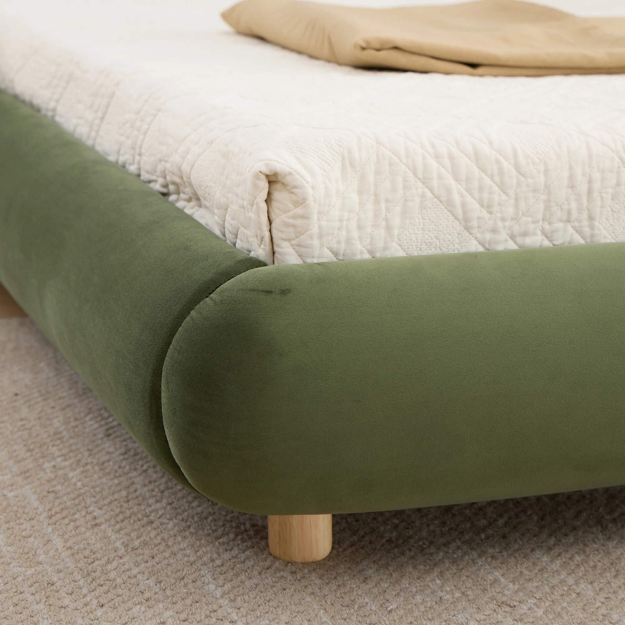 Modern Curved Upholstered Low Profile Platform King Size Bed - Image 7