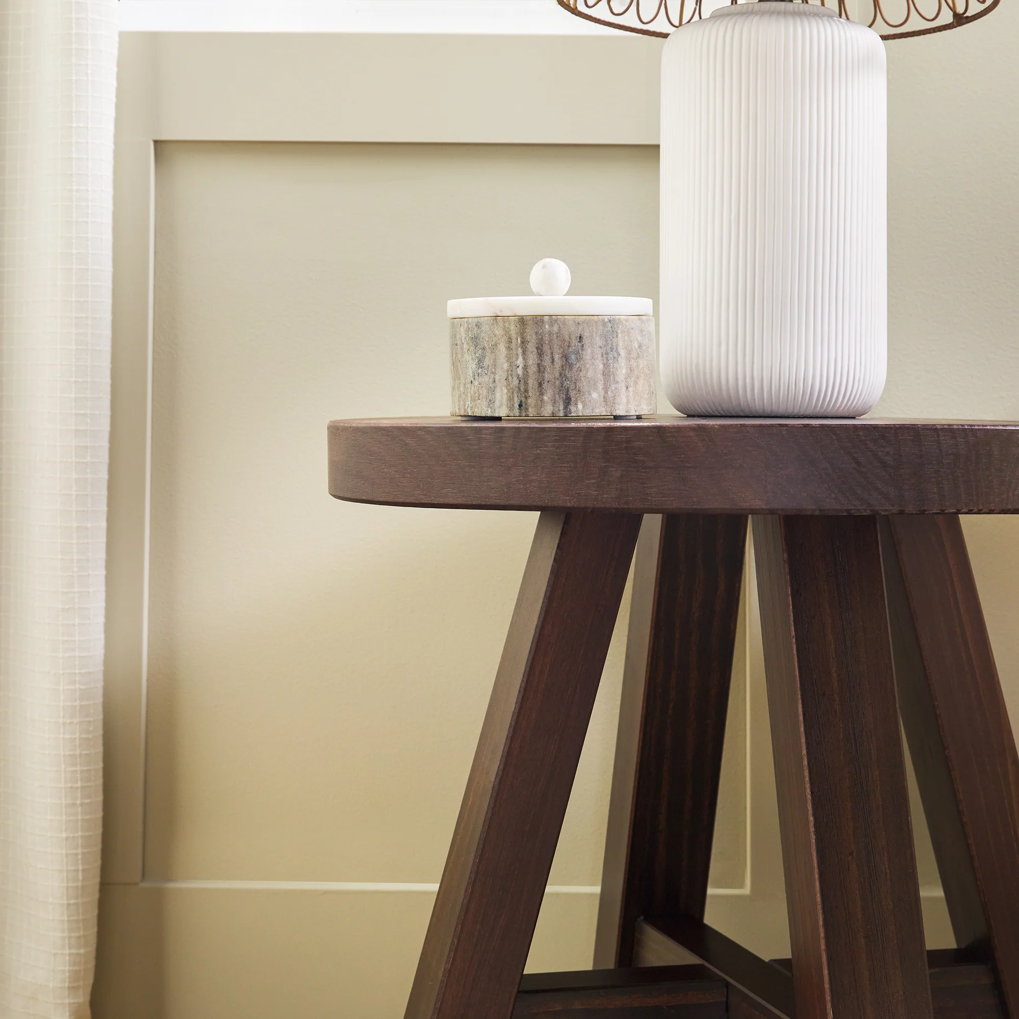 Colt Modern Farmhouse Easy Assembly 18" Side Table - Image 5